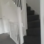 度假居 Beautiful New Family 利兹