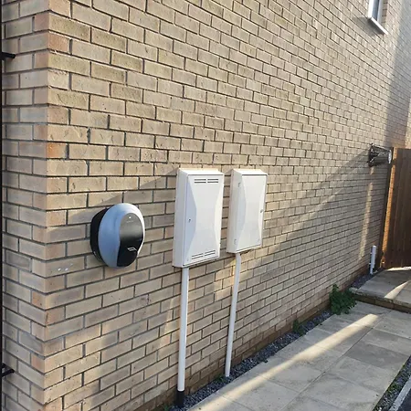 Beautiful New Family * Leeds (West Yorkshire)