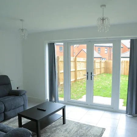 Beautiful New Family Tatil Evi Leeds (West Yorkshire)