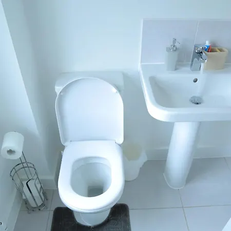 Beautiful New Family * Leeds (West Yorkshire)