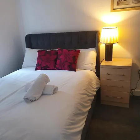 Beautiful New Family * Leeds (West Yorkshire)