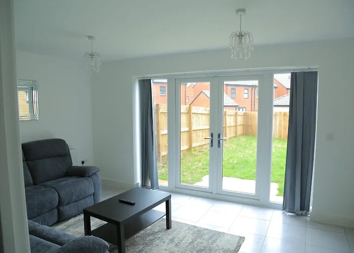 Beautiful New Family Semesterbostad Leeds (West Yorkshire)