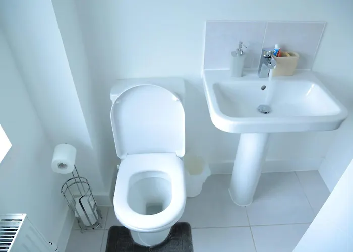 Beautiful New Family * Leeds (West Yorkshire)